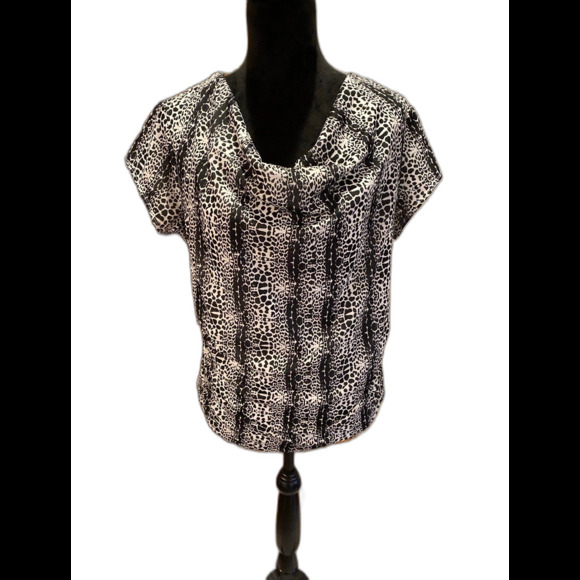 Cato Blouse Womens Plus Size XL Top Cap Sleeve Black & White Print Casual - Picture 1 of 7
